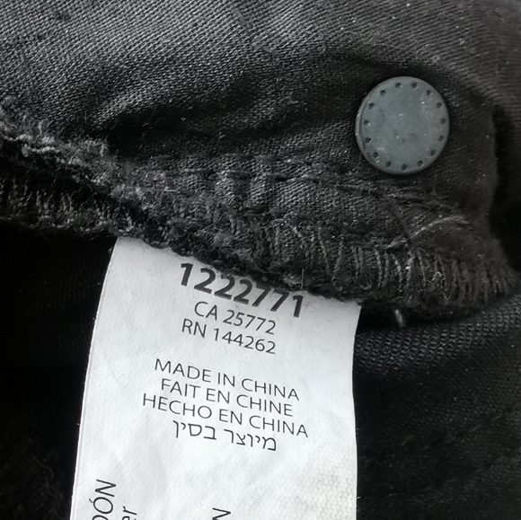 SIZE 27 Black Tape, Low-Rise, Black Skinny Jeans NWT - Picture 11 of 11